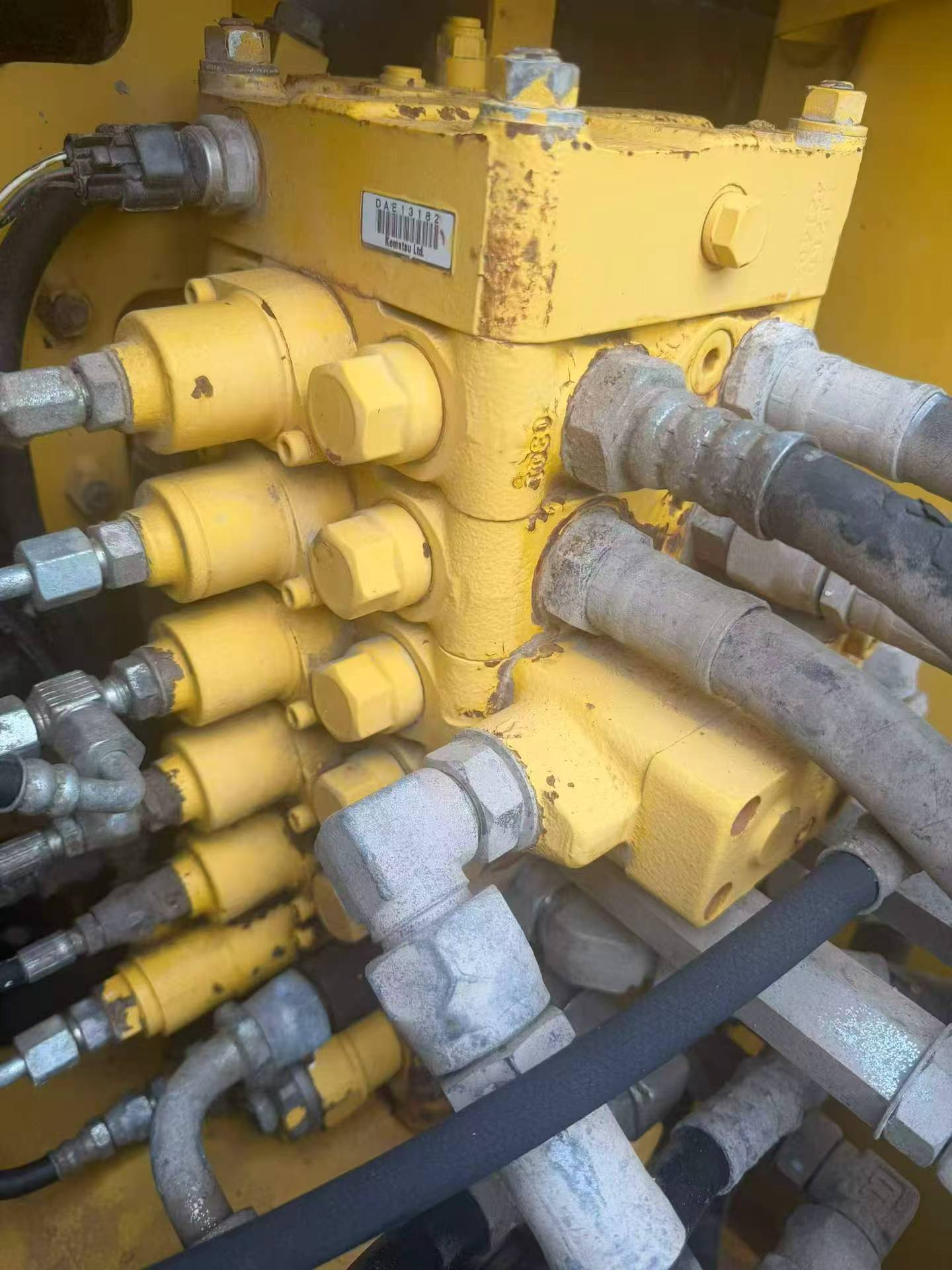 Buy Komatsu PC110-7 Used Excavator / 8