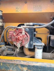 Buy Hyundai R215VS Used Excavator / 5 Buy Hyundai R215VS Used Excavator / 5