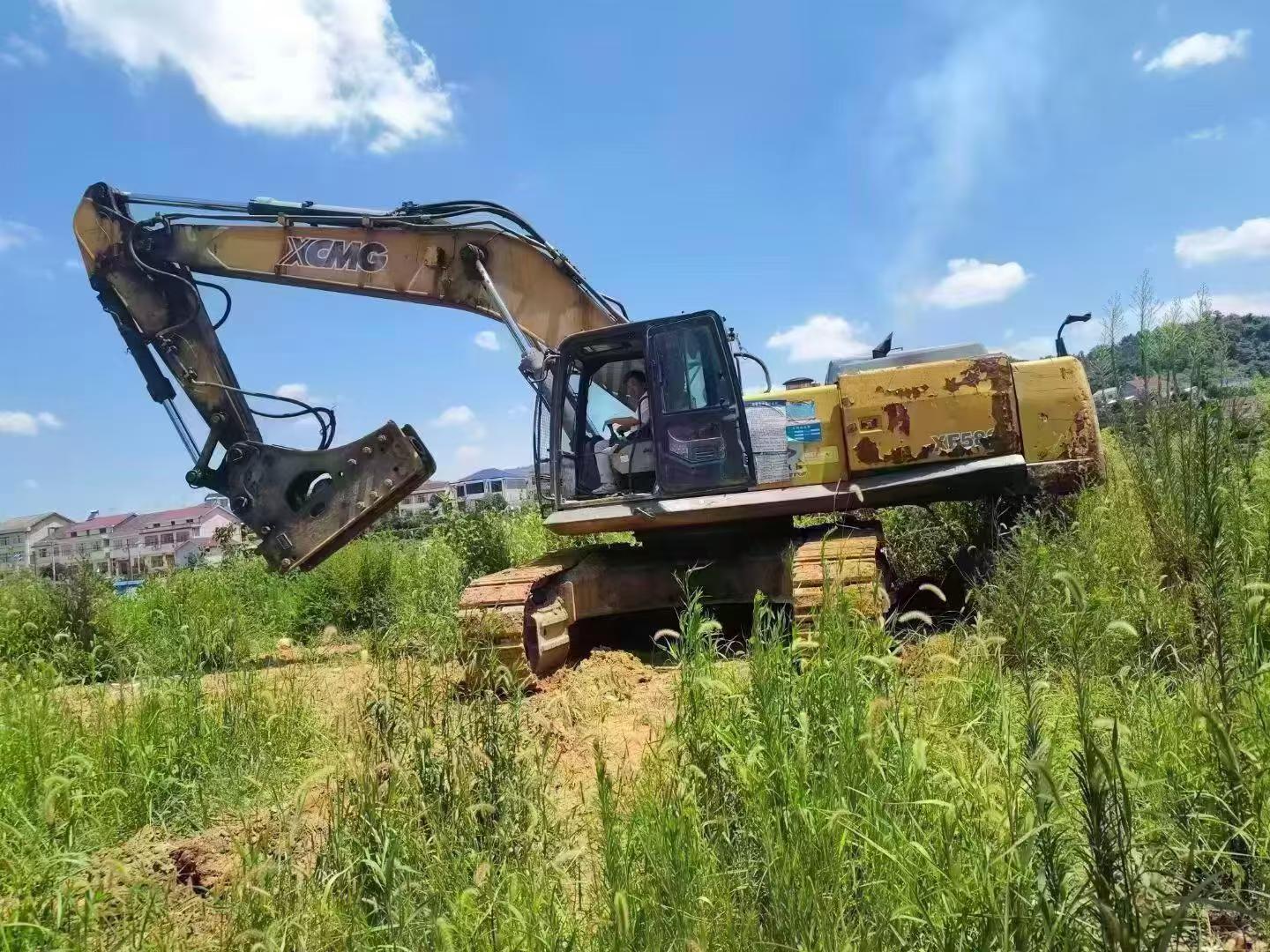 Buy XCMG XE470 Used Excavator / 4
