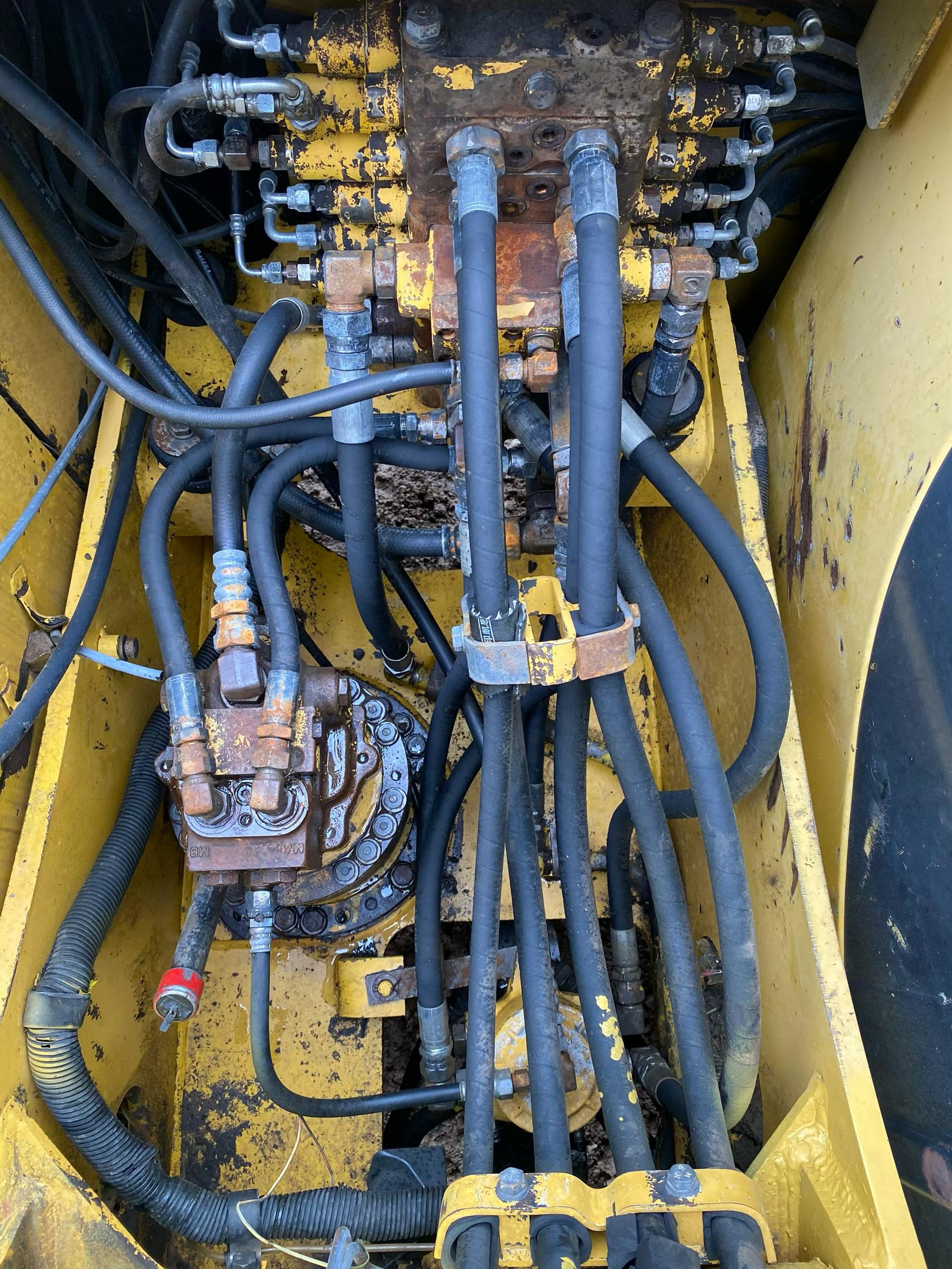 Buy Komatsu PC120-6E Used Excavator / 6