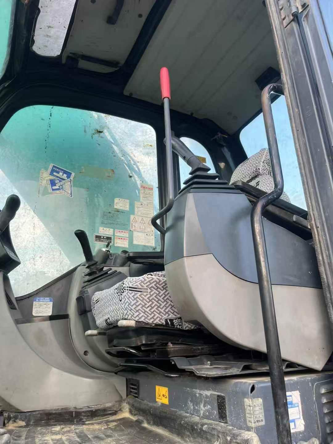 Buy Kobelco SK200-2 Used Excavator / 8