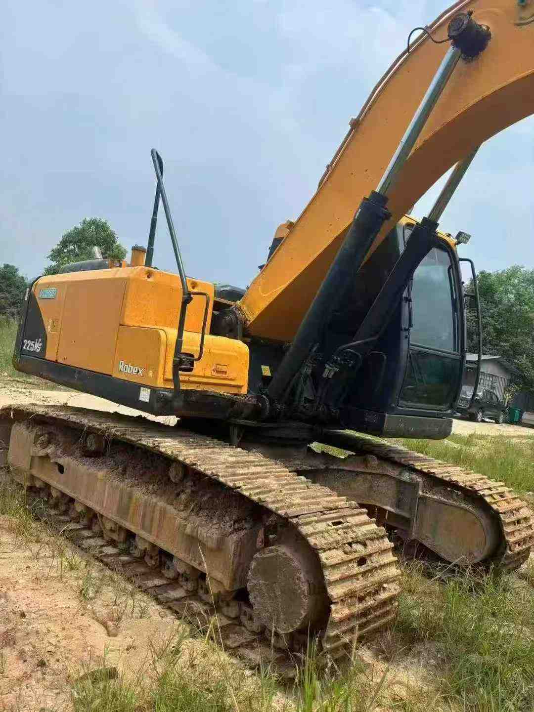 Buy Hyundai R215-7 Used Excavator / 2