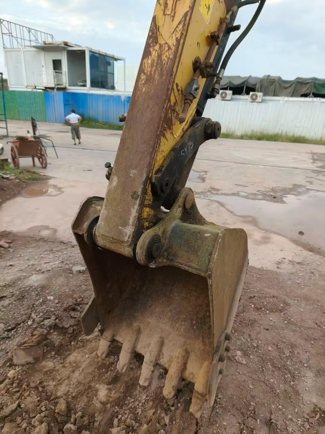 Buy XCMG XE75C Used Excavator / 6