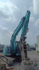 Buy Kobelco SK135 Used Excavator / 3 Buy Kobelco SK135 Used Excavator / 3