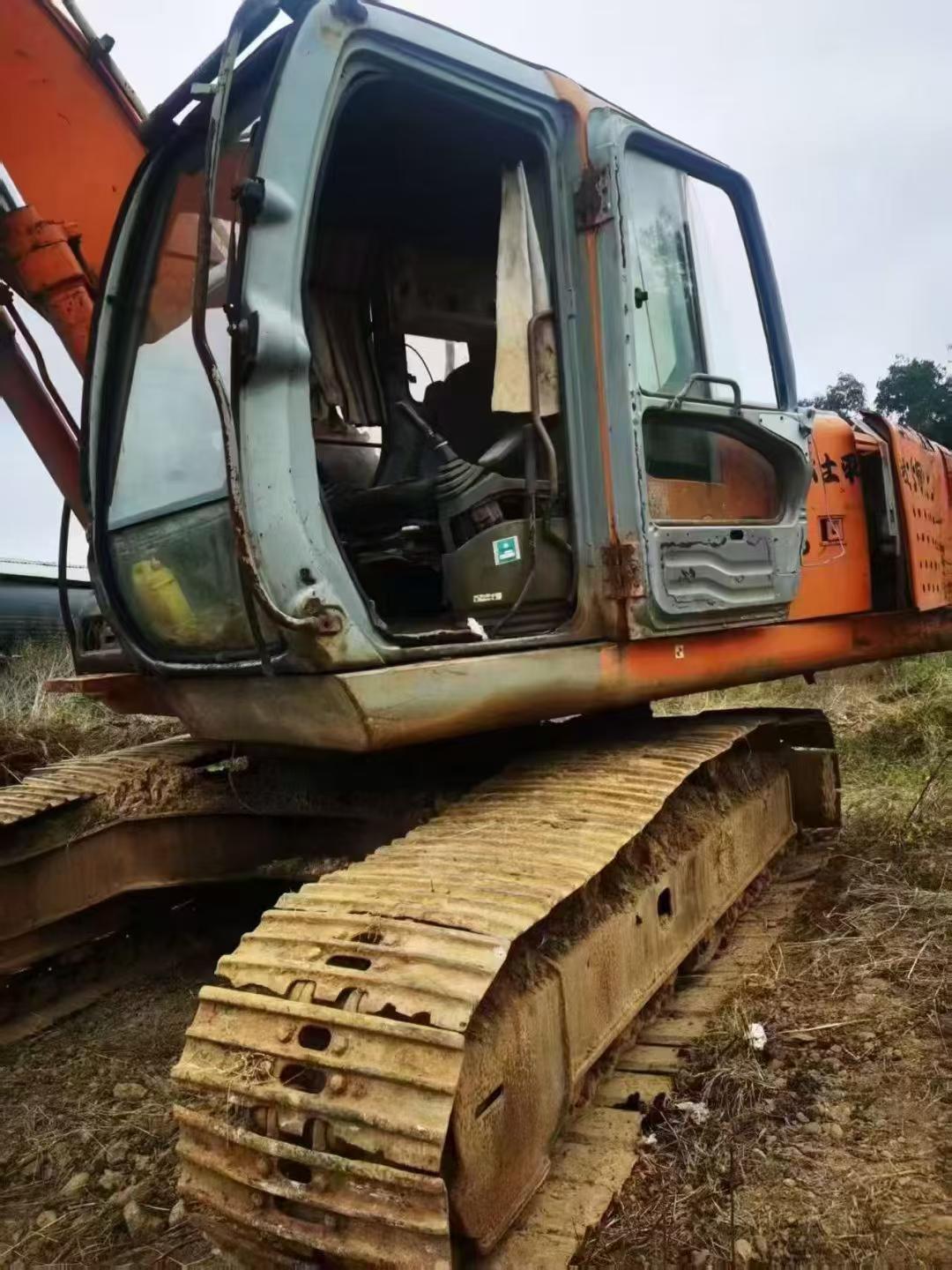 Buy Hitachi EX200 Used Excavator / 5