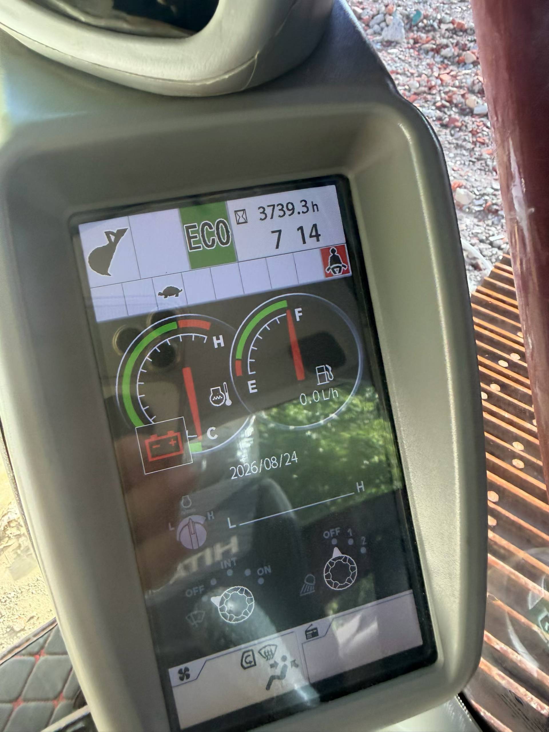 Buy Hitachi EX200 Used Excavator / 4