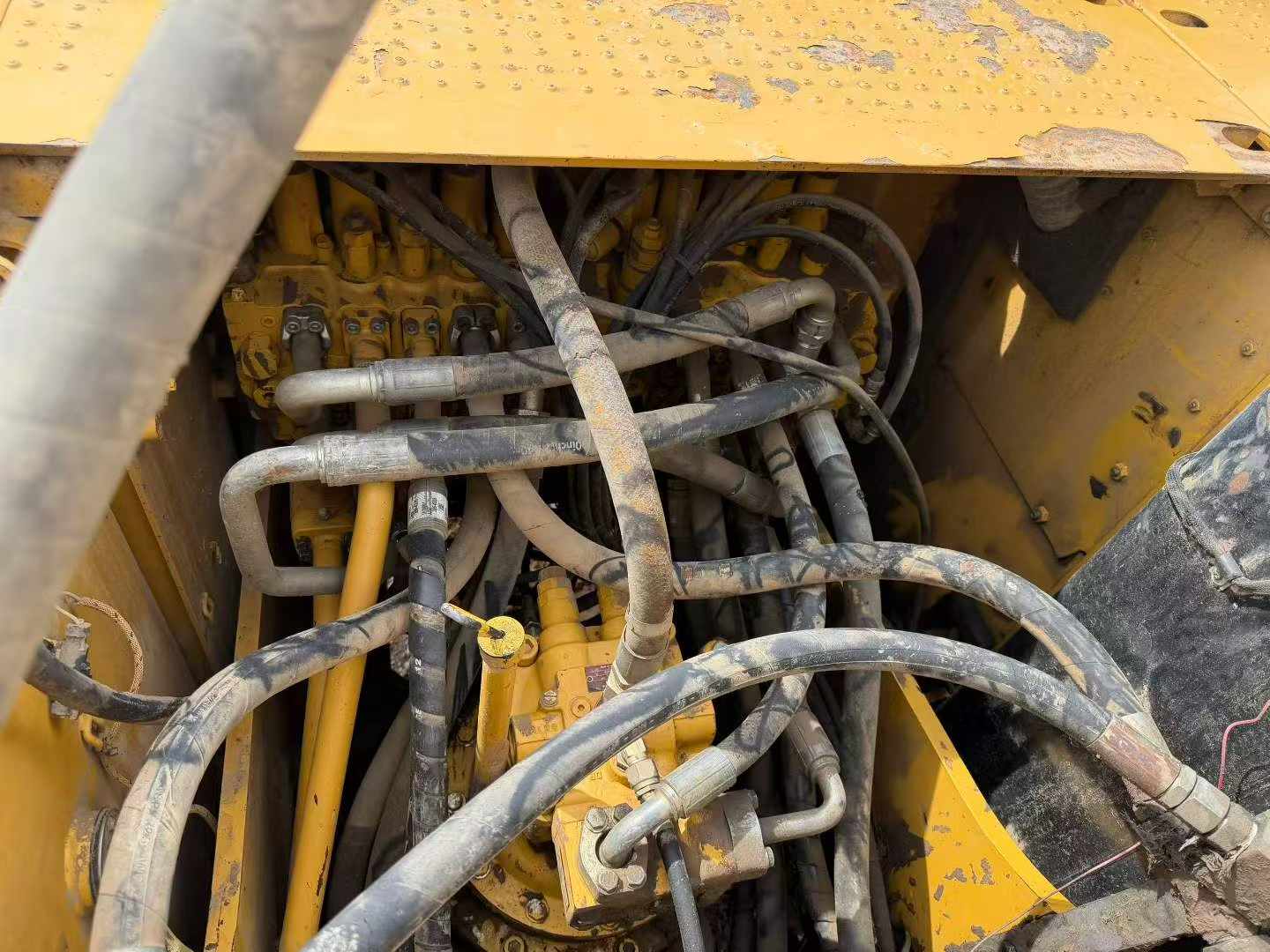 Buy Caterpillar 320D Used Excavator / 7
