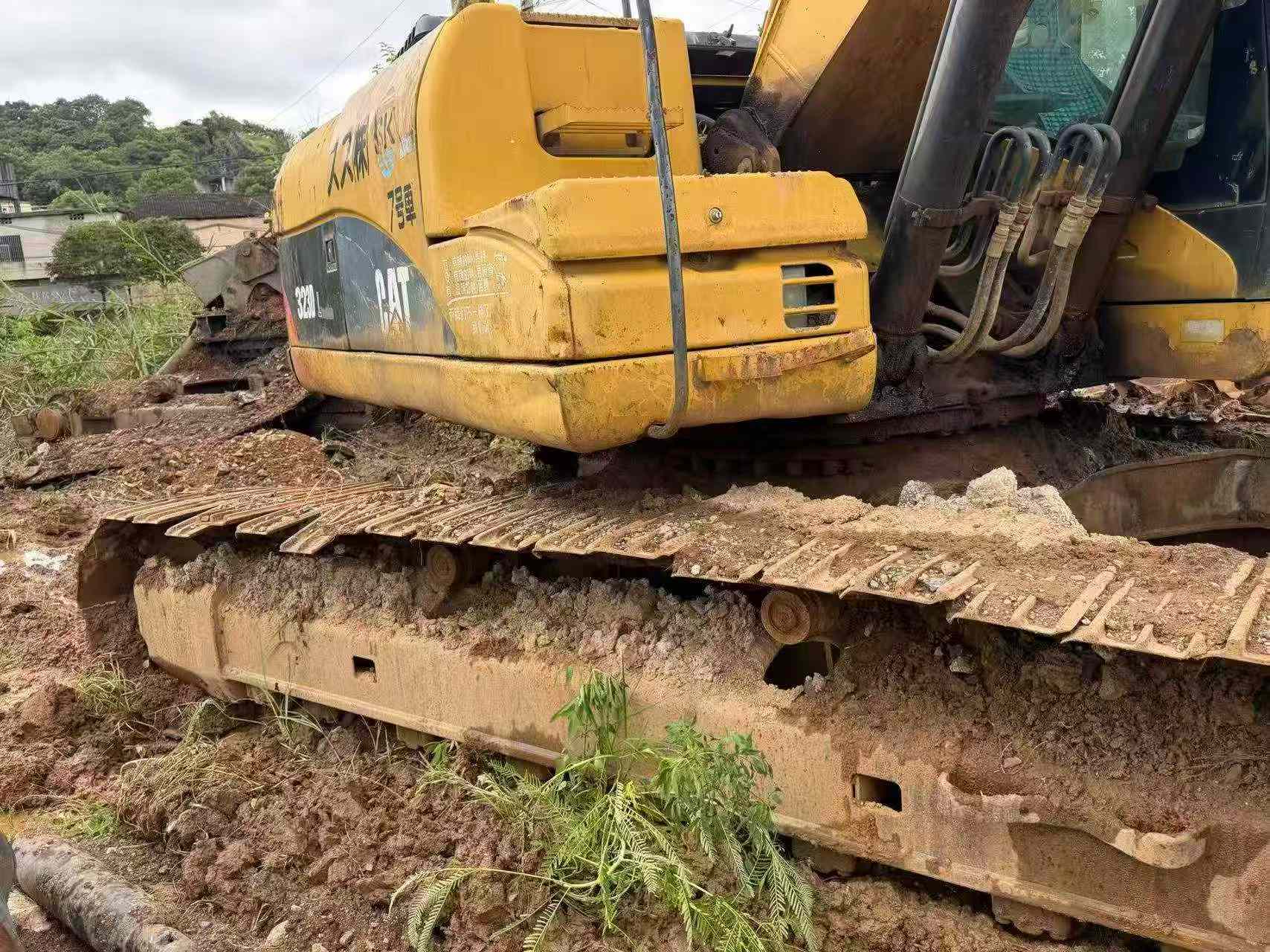 Buy Caterpillar 320D Used Excavator / 5