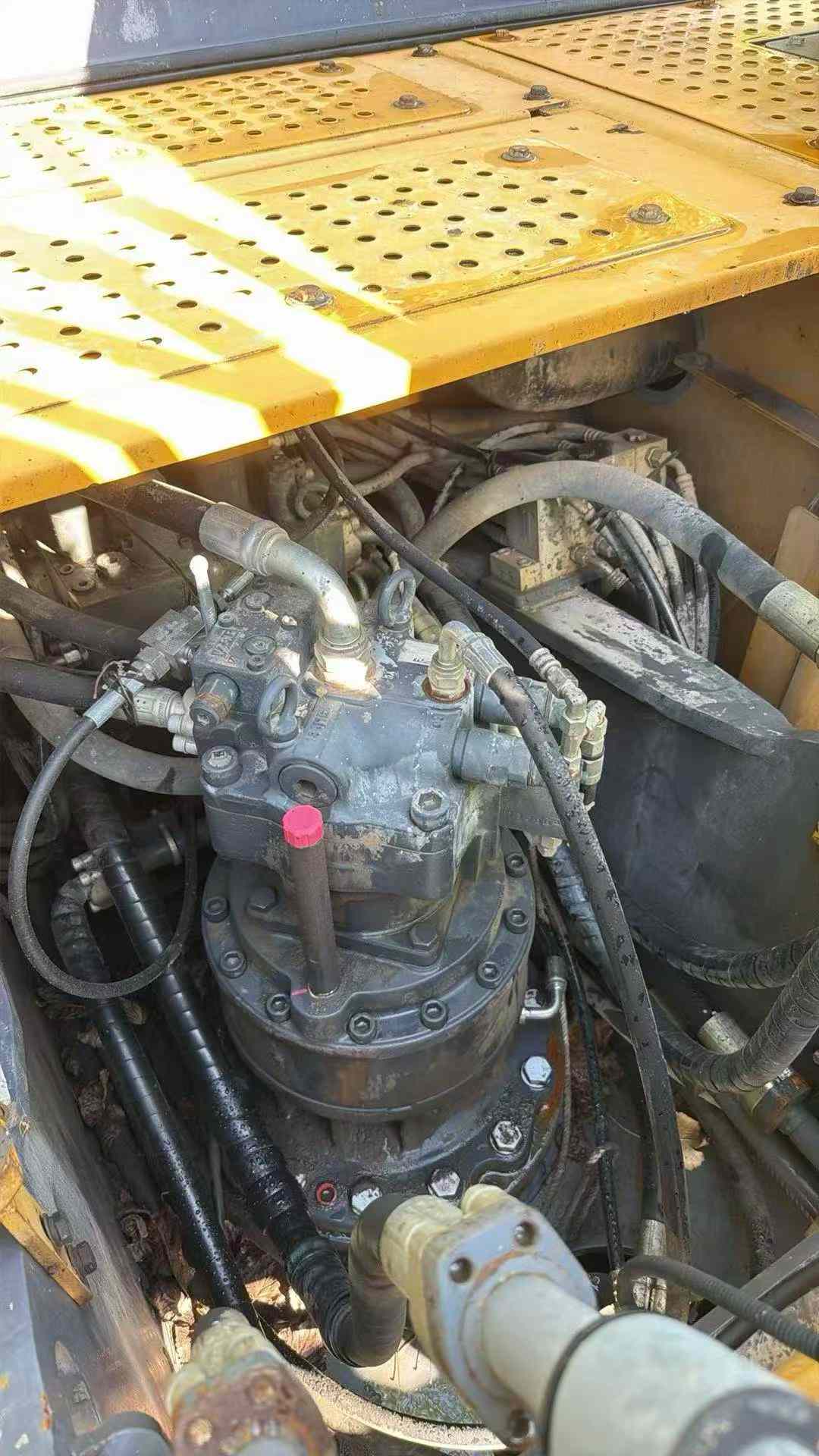Buy XCMG XE215 Used Excavator / 5