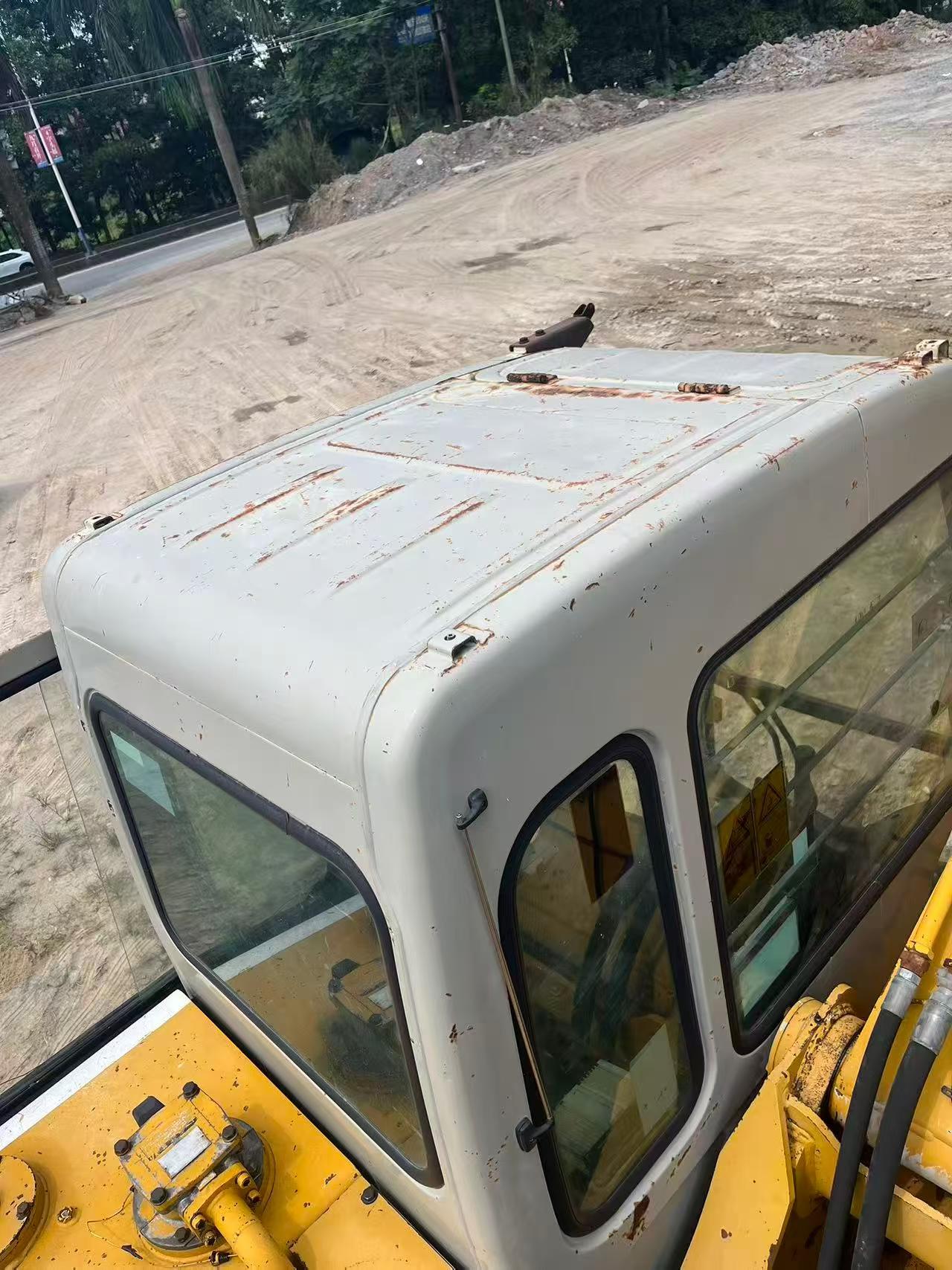 Buy Kato 820-3SP Used Excavator / 8