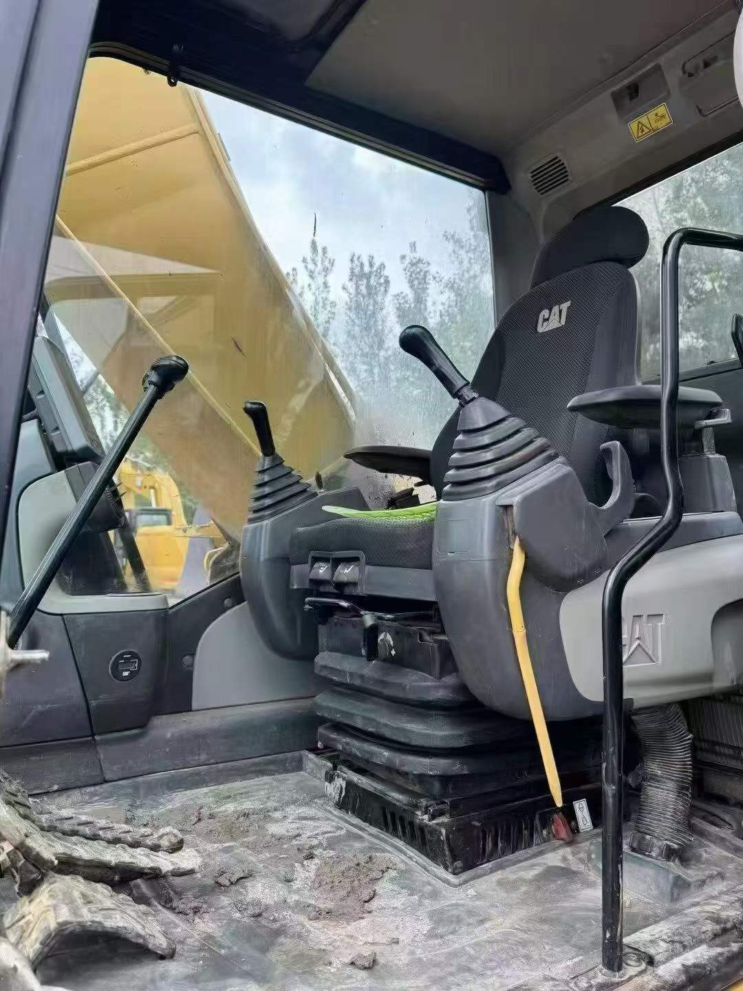 Buy Caterpillar 323D2L Used Excavator / 8