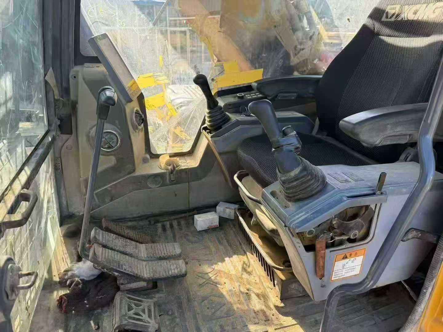 Buy XCMG XE370 Used Excavator / 9