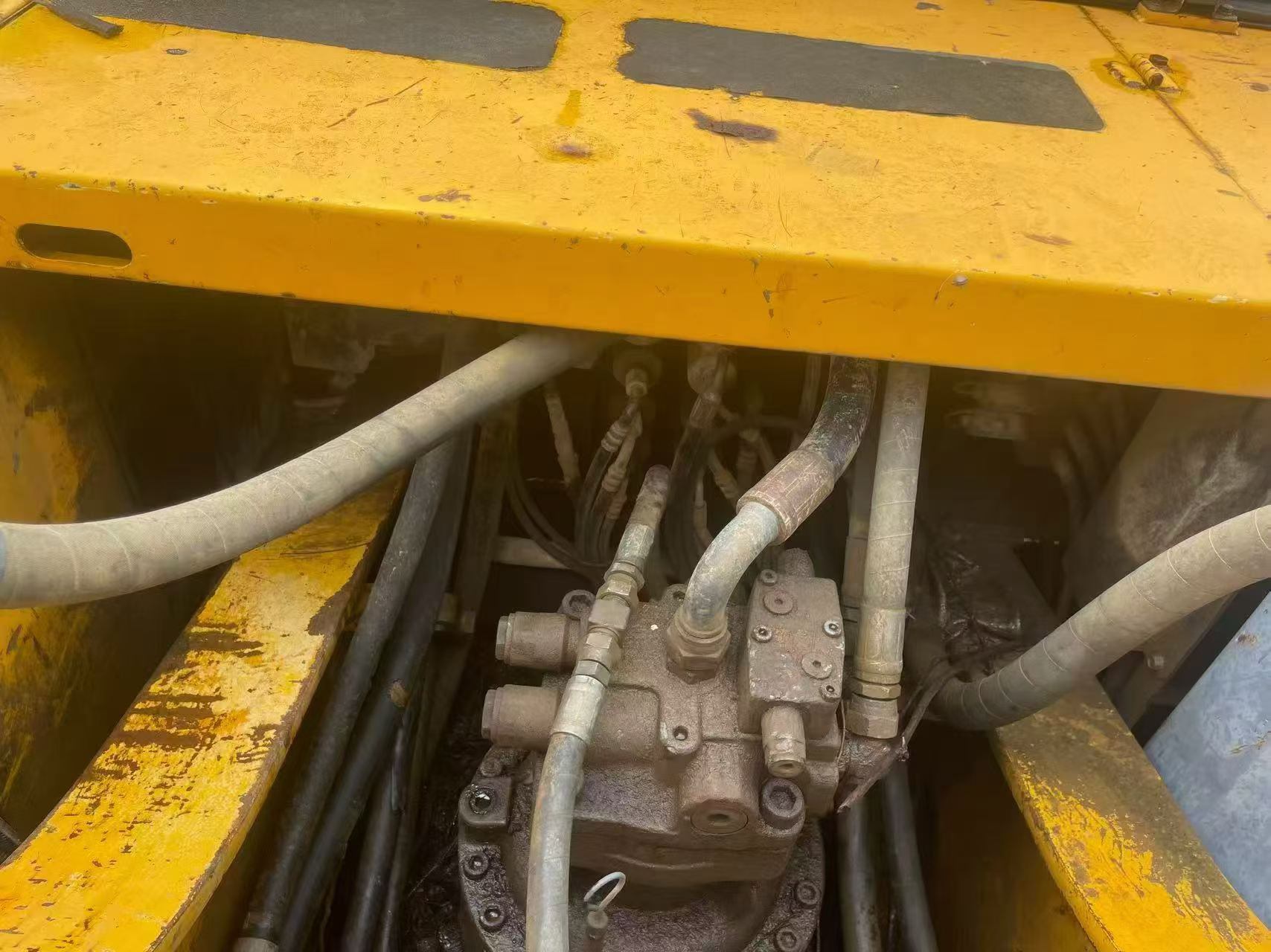 Buy Kato HD820 Used Excavator / 3