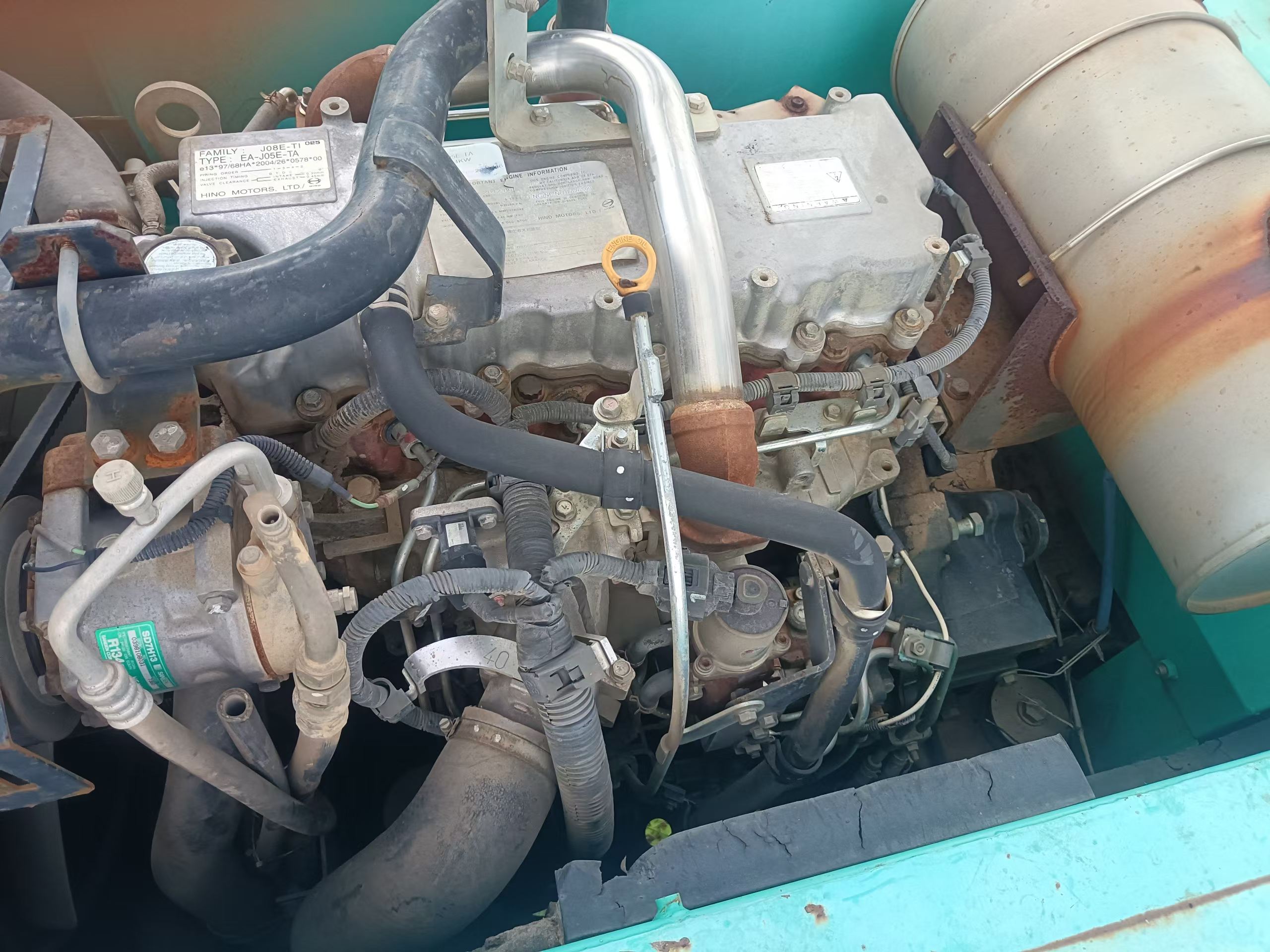 Buy Kobelco SK200-2 Used Excavator / 3
