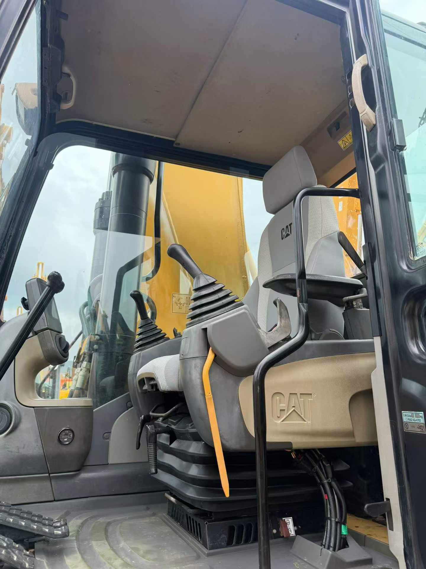 Buy Caterpillar 336DL Used Excavator / 2