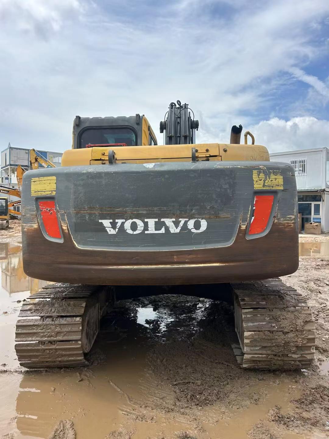 Buy Volvo EC140 Used Excavator / 9