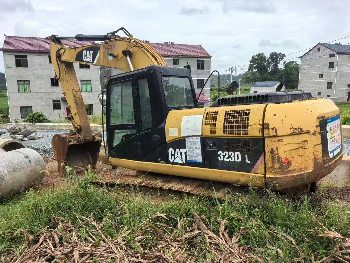 Buy Caterpillar 323 Used Excavator / 5