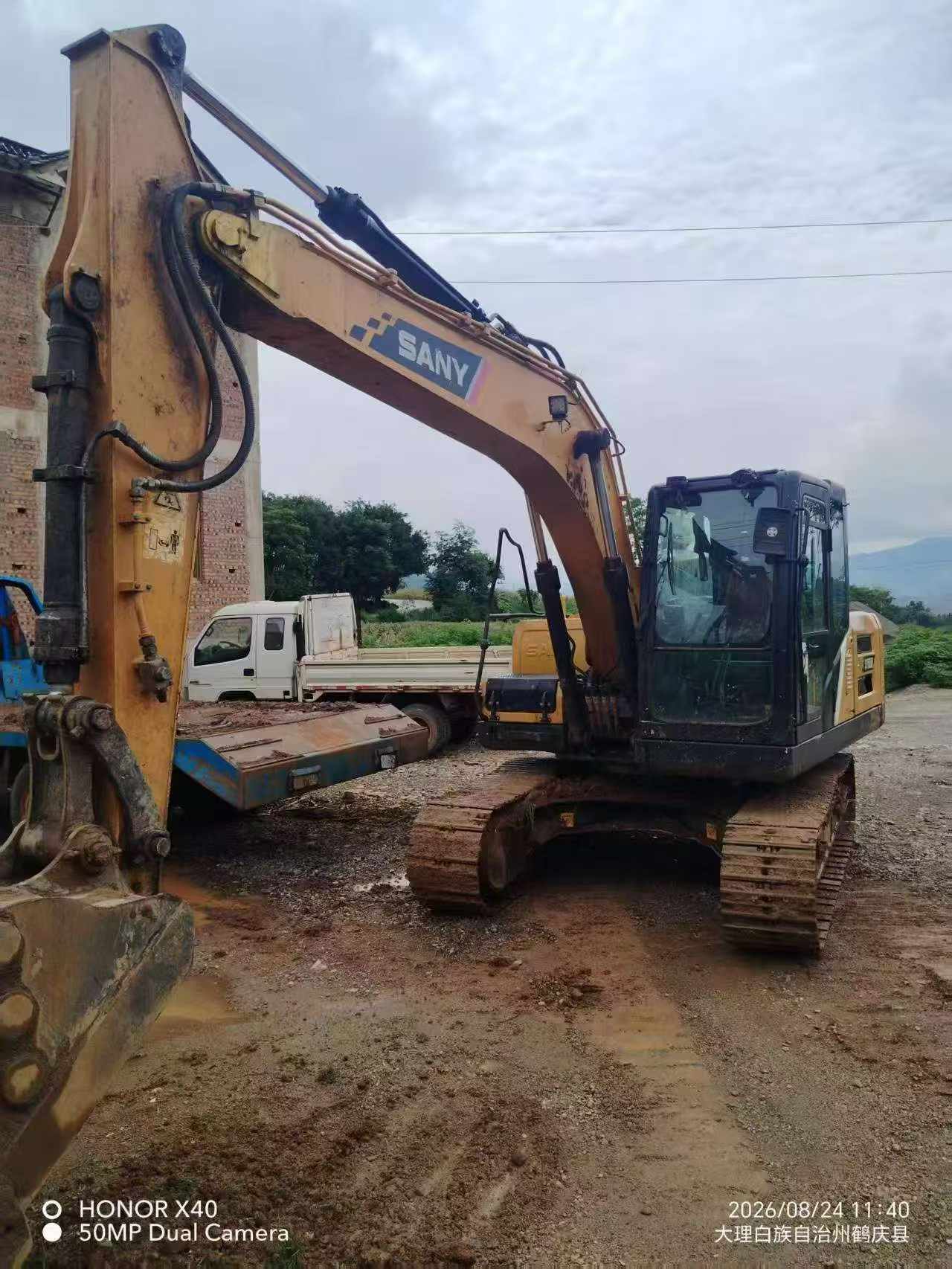 Buy Sany SY135 Used Excavator / 2