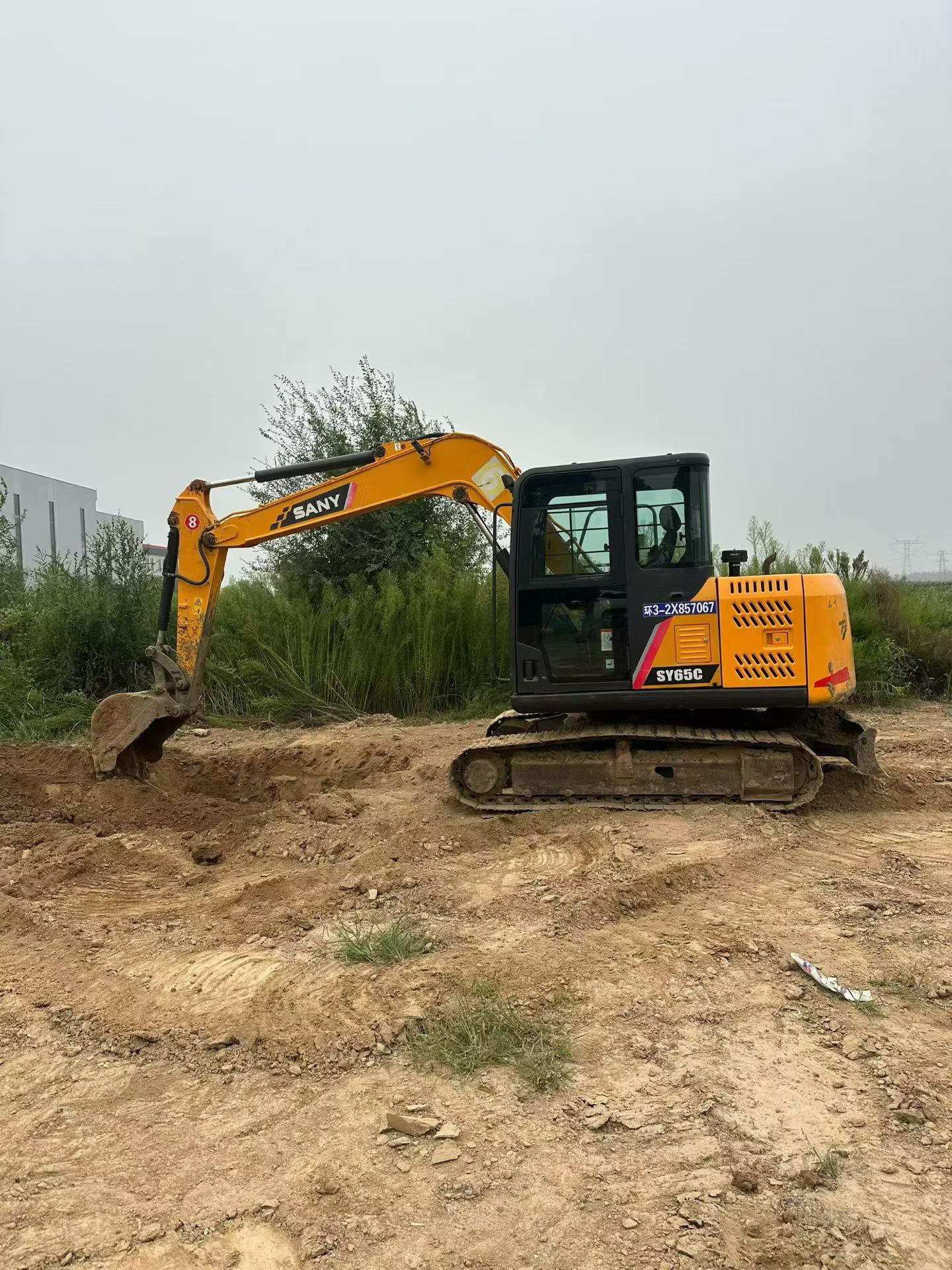 Buy Sany SY65C Used Excavator / 5