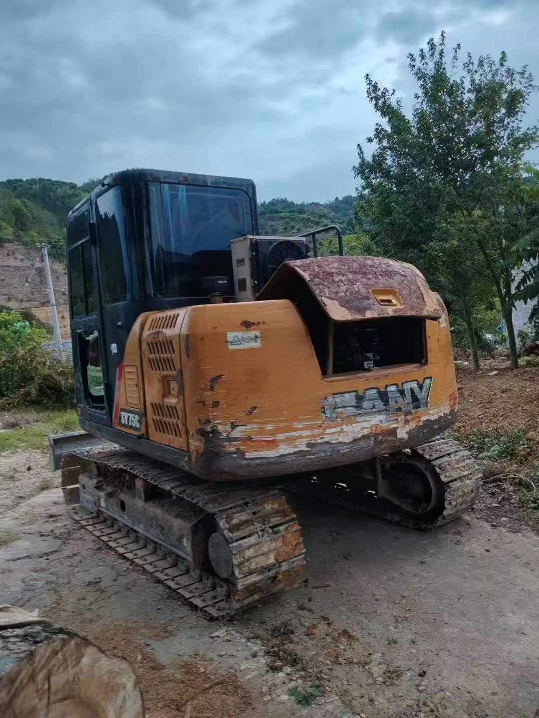 Buy Sany SY75 Used Excavator / 2