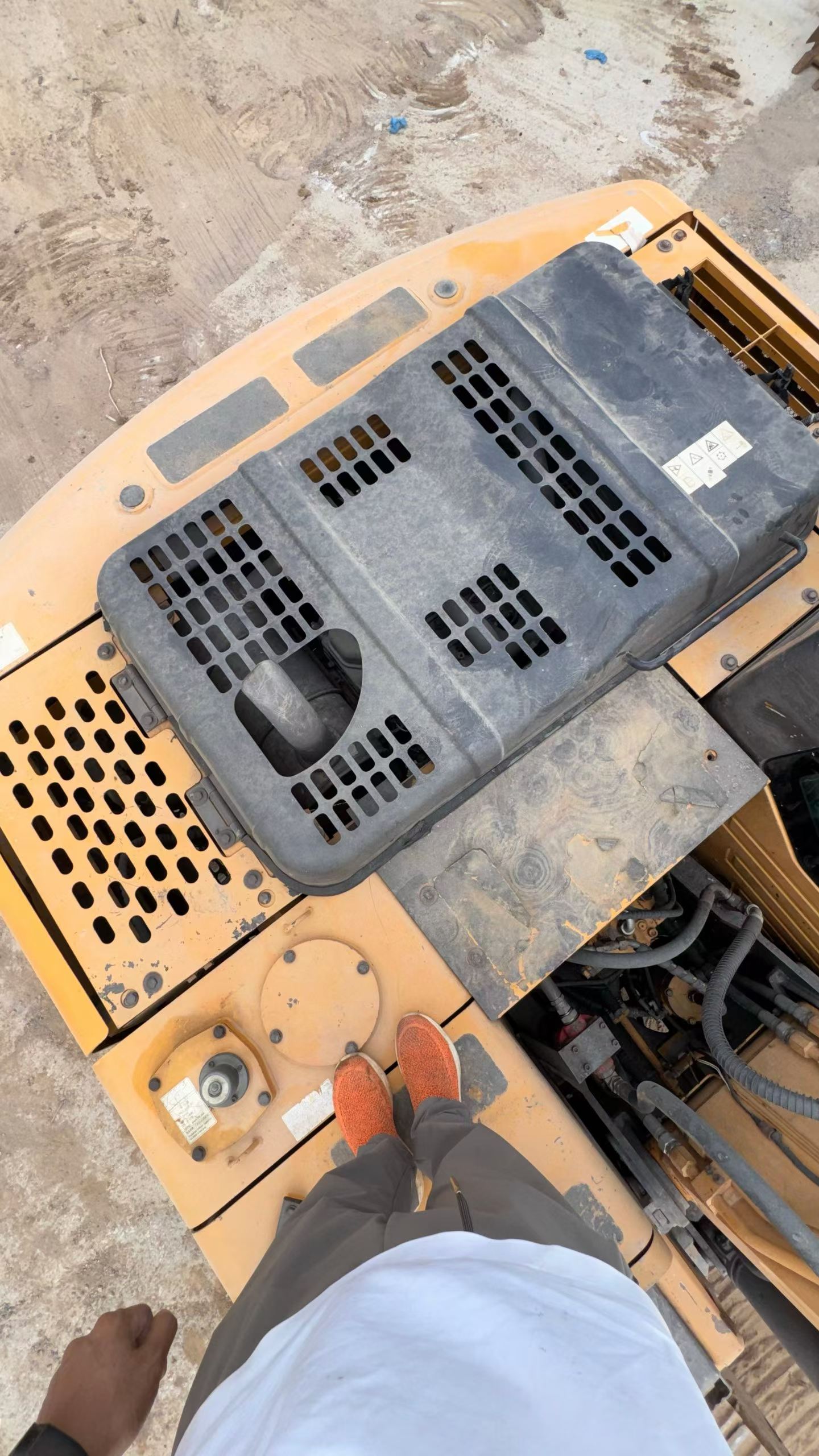 Buy Sany SY135-8S Used Excavator / 3