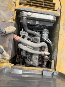 Buy Kato HD512-6 Used Excavator / 5 Buy Kato HD512-6 Used Excavator / 5