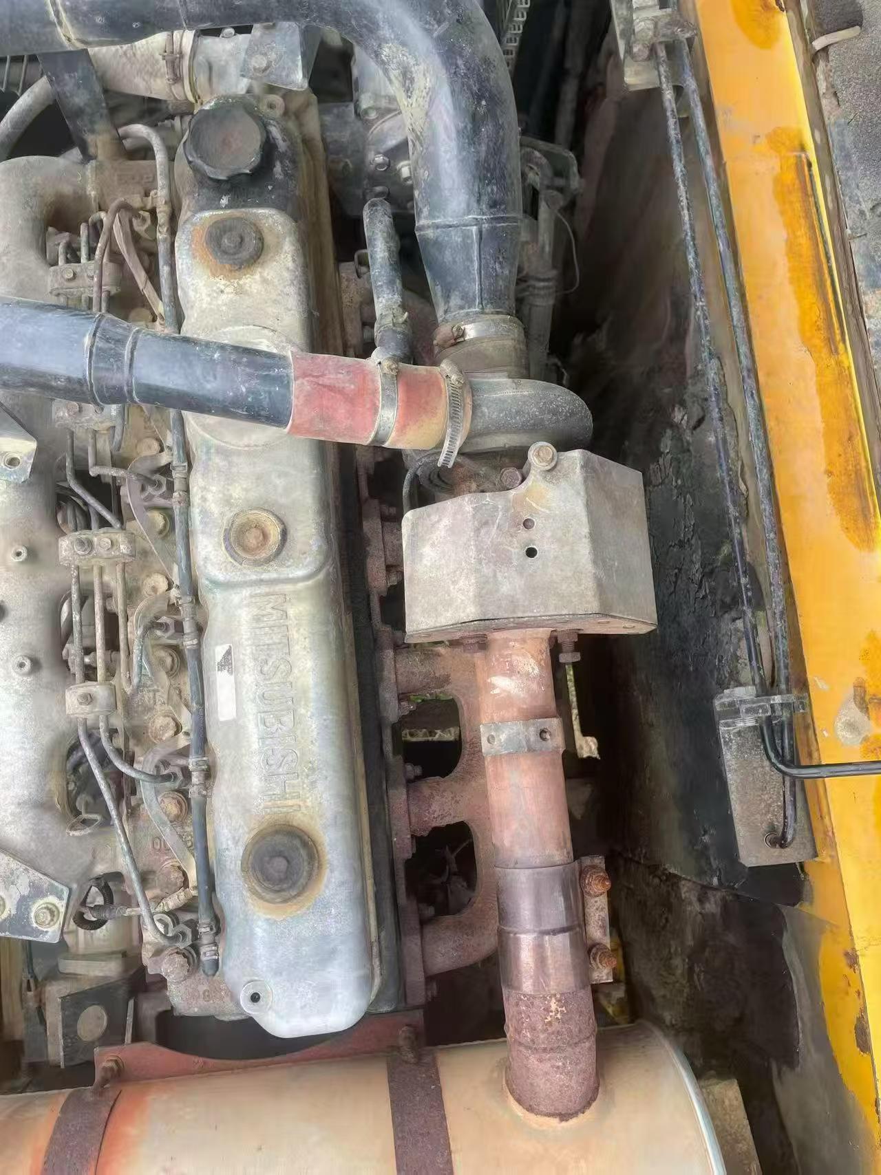 Buy Kato HD820 Used Excavator / 4