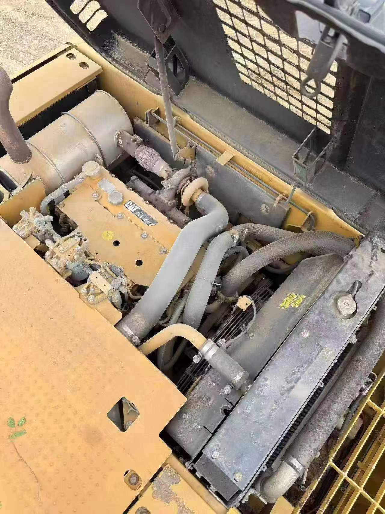 Buy Caterpillar 323 Used Excavator / 9