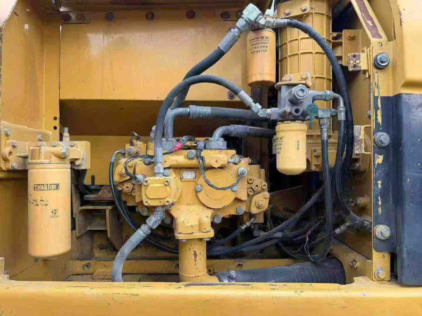 Buy Caterpillar 320D Used Excavator / 5