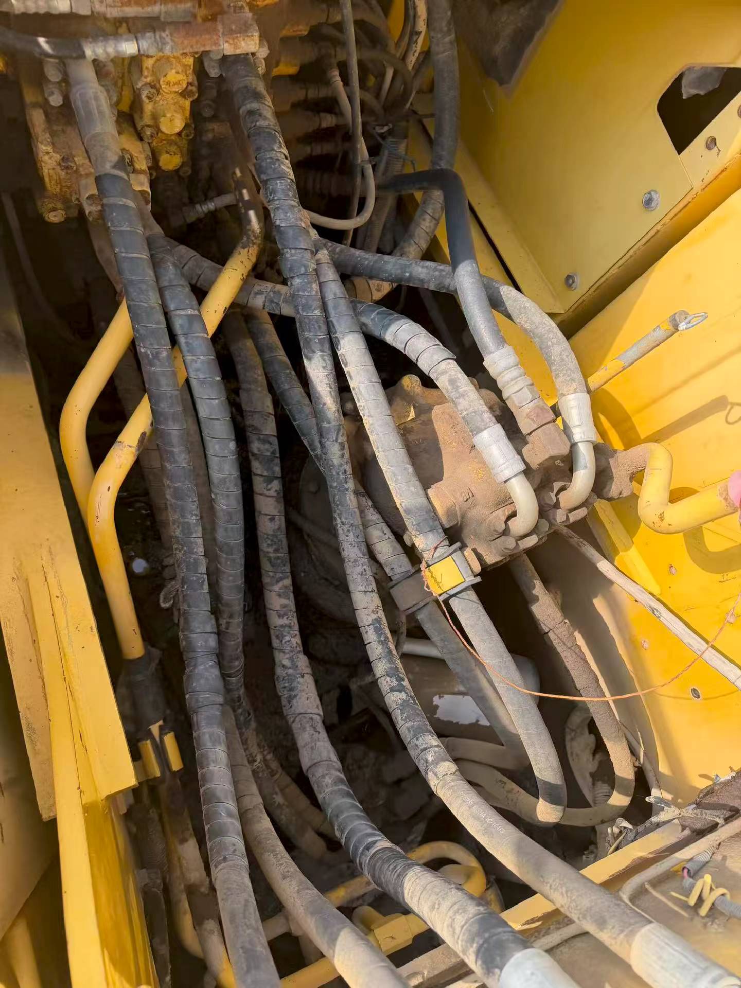 Buy Komatsu PC200-8 Used Excavator / 3