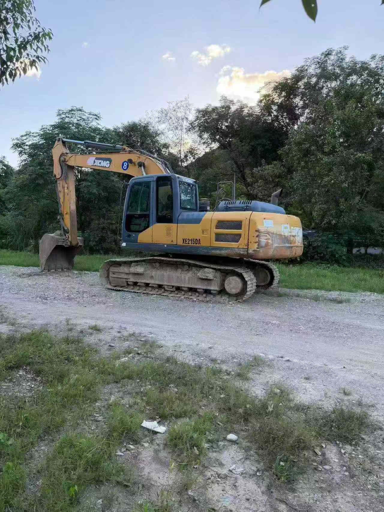Buy XCMG XE205DA Used Excavator / 2