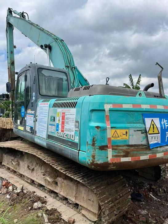 Buy Kobelco SK210D Used Excavator / 1