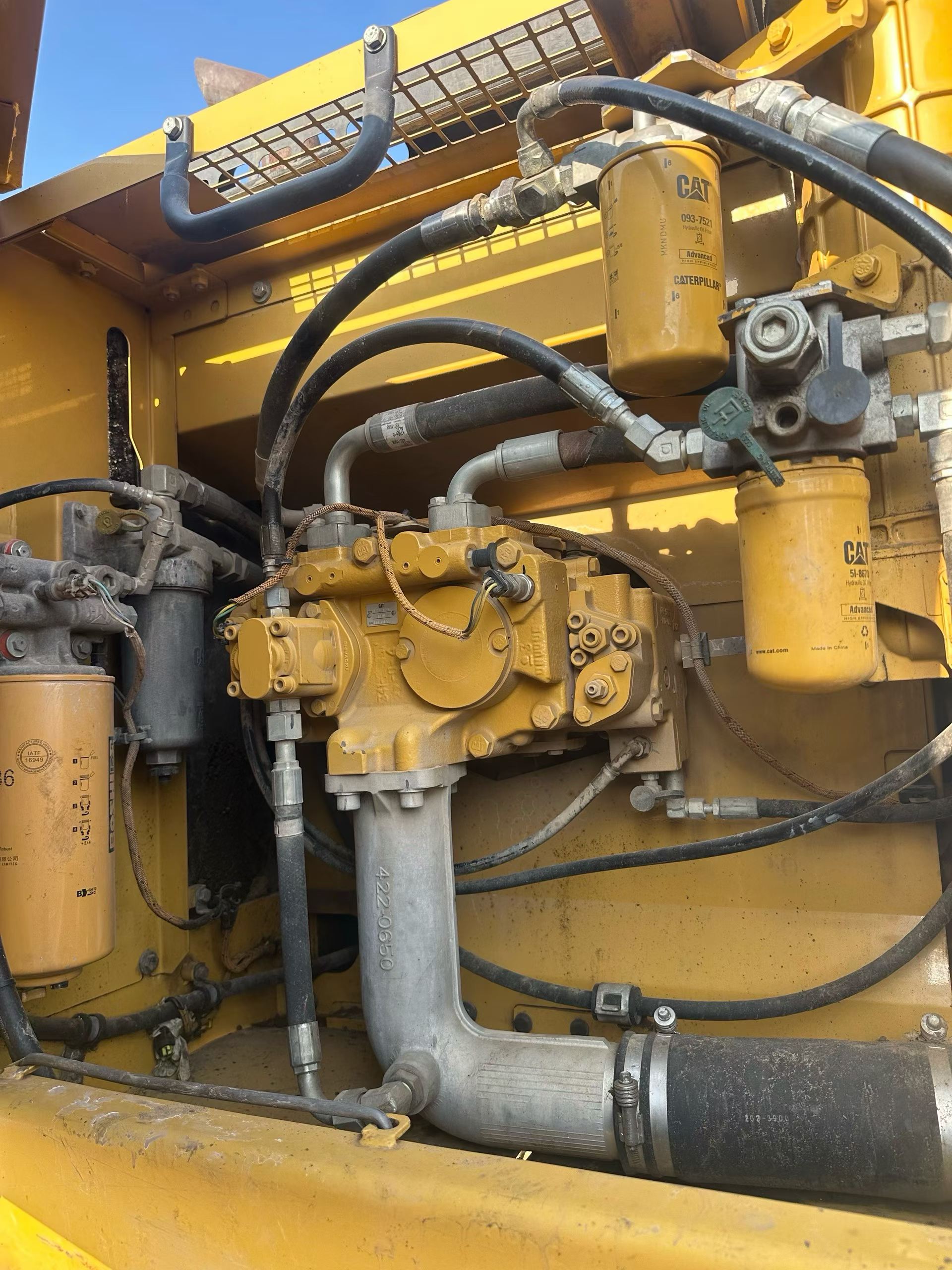 Buy Caterpillar 330B Used Excavator / 4