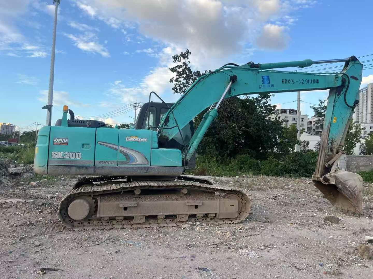 Buy Kobelco SK200-2 Used Excavator / 2