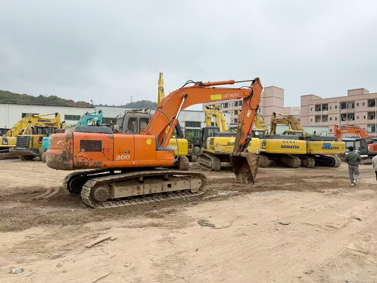 Buy Hitachi ZX200-6 Used Excavator / 2
