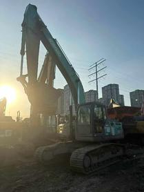 Buy Kobelco SK210 Used Excavator / 3 Buy Kobelco SK210 Used Excavator / 3