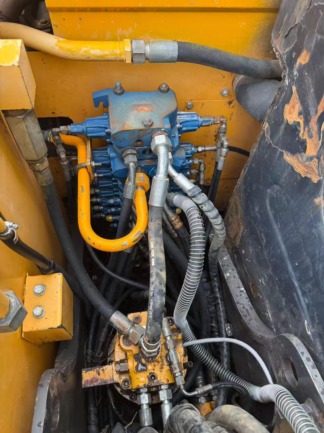 Buy Sany SY65C Used Excavator / 7
