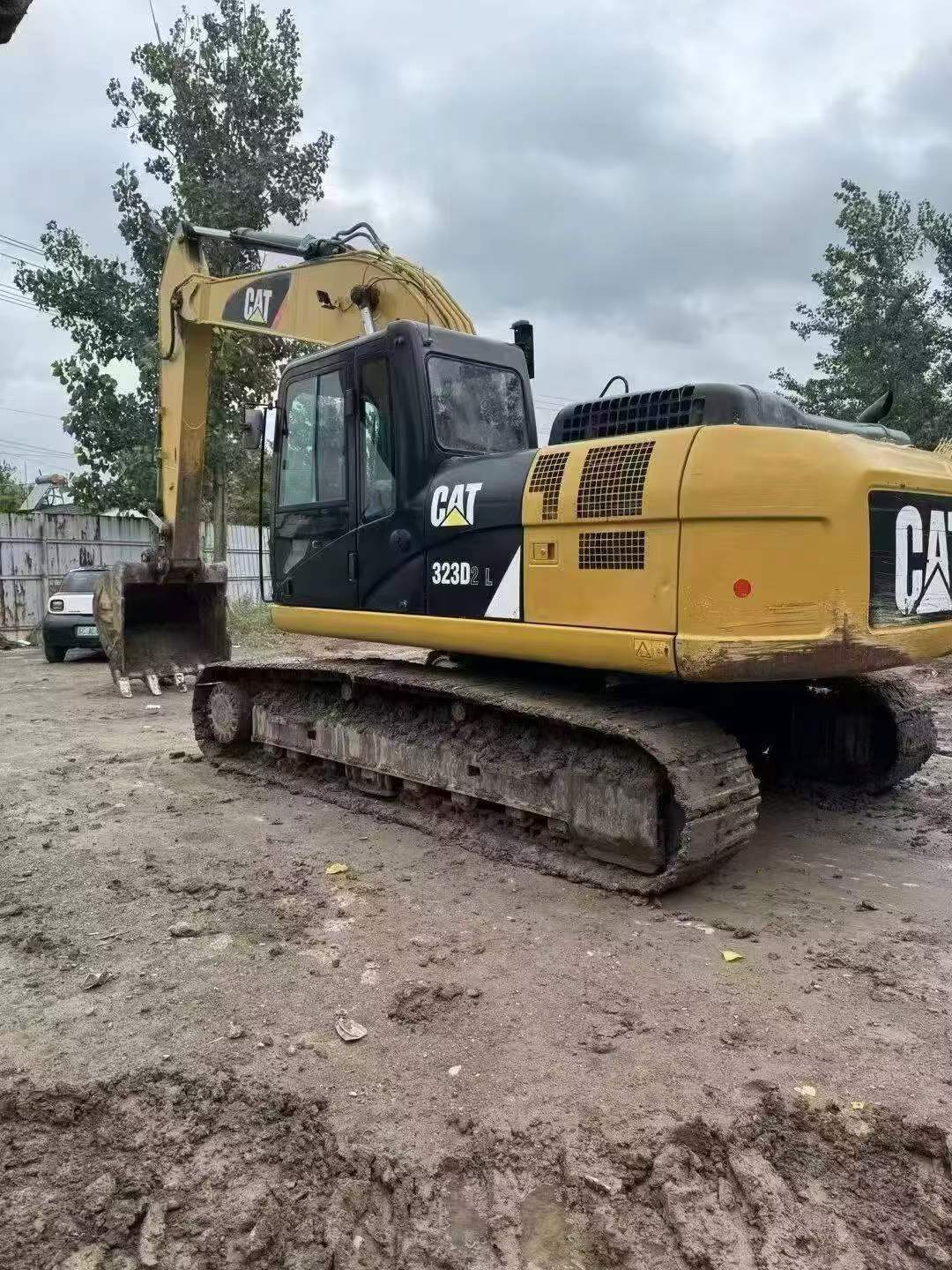 Buy Caterpillar 323D2L Used Excavator / 9
