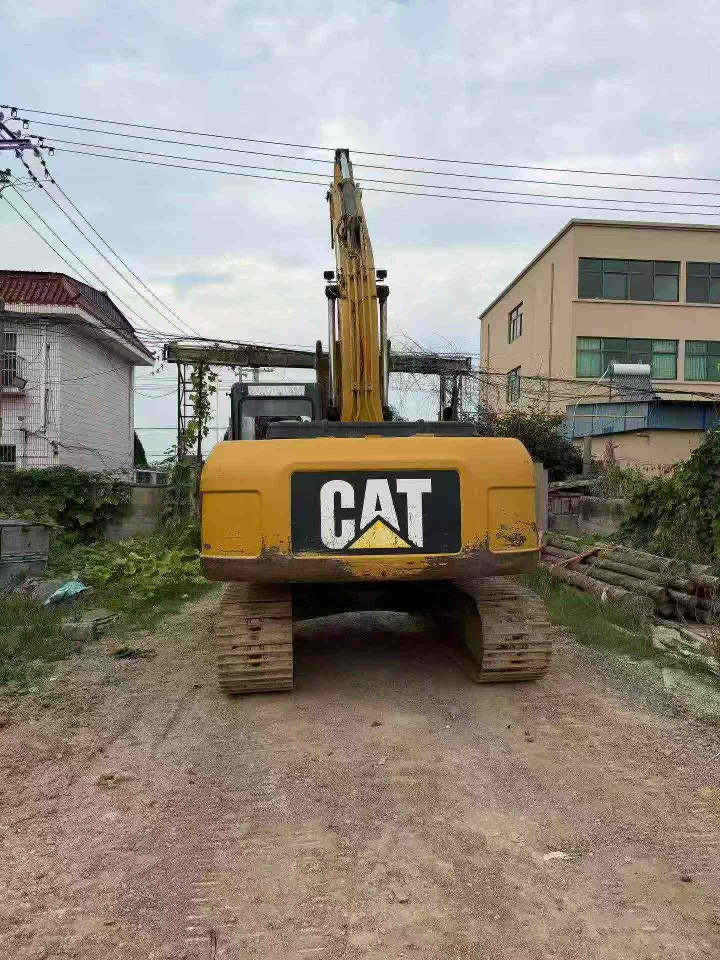 Buy Caterpillar 320D Used Excavator / 9