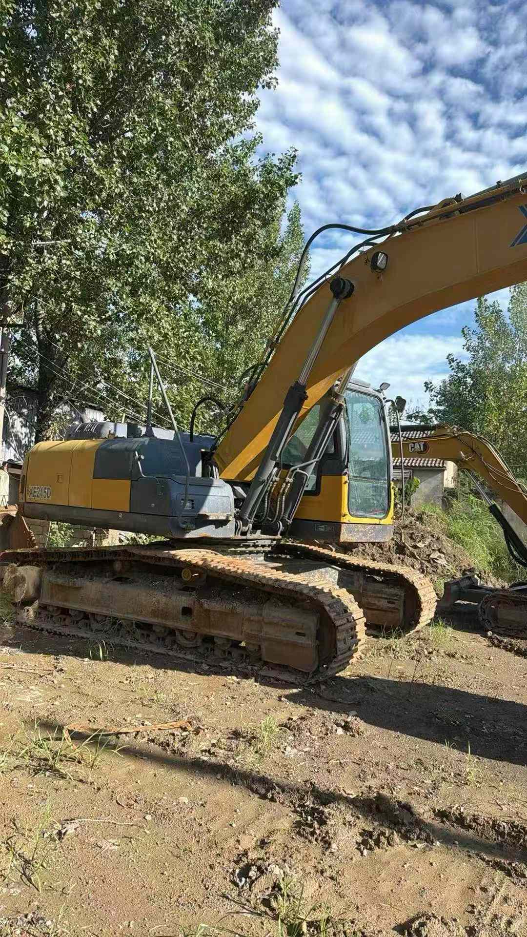 Buy XCMG XE215 Used Excavator / 3