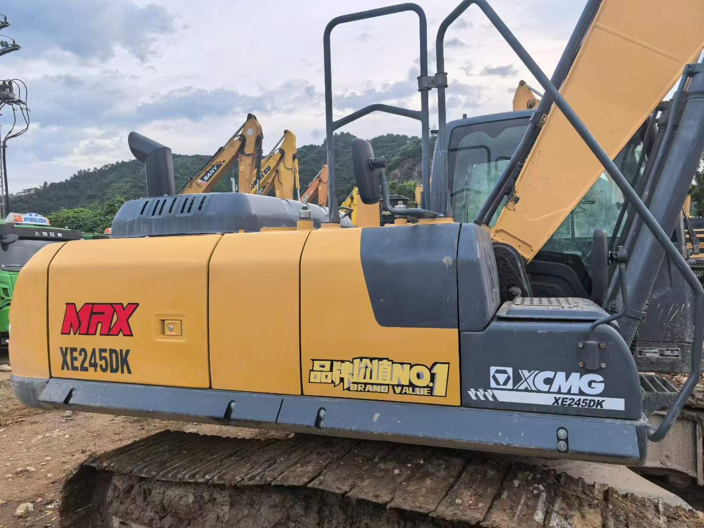 Buy XCMG XE245D Used Excavator / 5