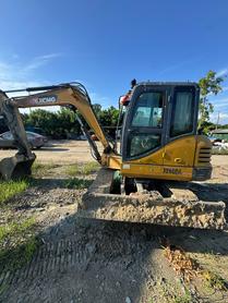 Buy XCMG XE60 Used Excavator / 2 Buy XCMG XE60 Used Excavator / 2