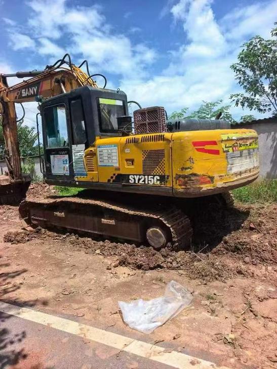 Buy Sany SY215C Used Excavator / 1