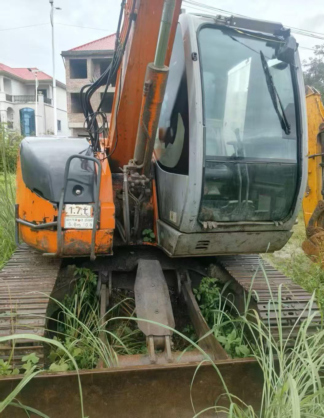 Buy Hitachi EX75-3 Used Excavator / 3