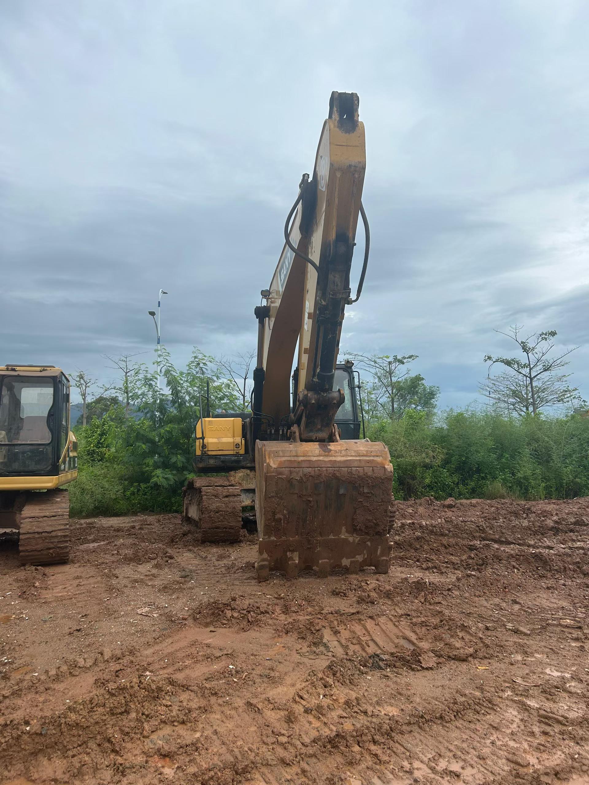 Buy Sany SY305C Used Excavator / 4