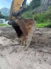 Buy XCMG XE270DK Used Excavator / 6 Buy XCMG XE270DK Used Excavator / 6