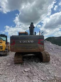 Buy Volvo EC200 Used Excavator / 2 Buy Volvo EC200 Used Excavator / 2