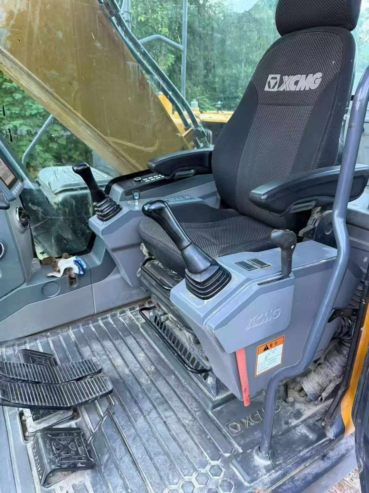 Buy XCMG XE205DA Used Excavator / 6