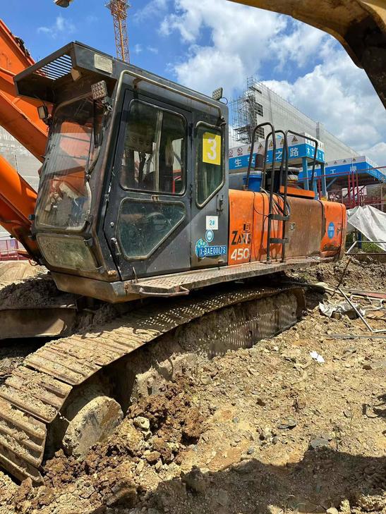 Buy Hitachi ZX450-6 Used Excavator / 1