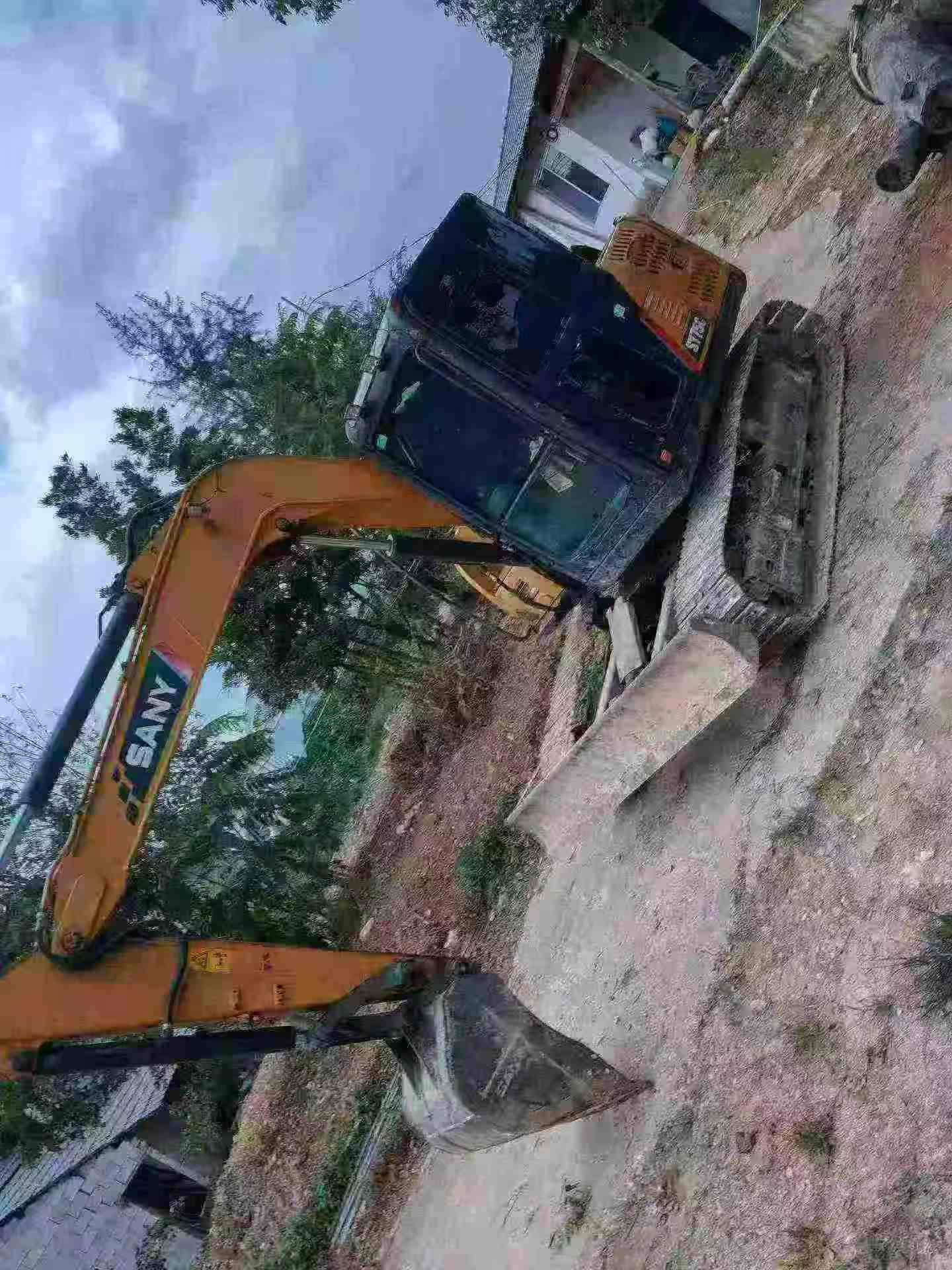Buy Sany SY75C-8 Used Excavator / 2
